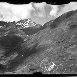 Valle Seriana - stazione 9 - panorama da il Passo Torena a la Cresta di Caranella - località di presa presso il Lago Barvallino sotto sotto il Passo Strinato. - LN00011741