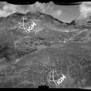 Valle Seriana - stazione 9 - panorama da il Passo Torena a la Cresta di Caranella - località di presa presso il Lago Barvallino sotto sotto il Passo Strinato. - LN00011742