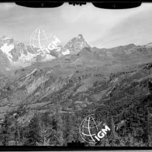 Staz. 17 e 18 - M. Cervino e Valtournanche - la Val Tournanche - Bacino sotto il Motta di Pletè da Punta Cian al M. Seleron - località presa: Cheneil - S. W. M. Seriola - LN00012692