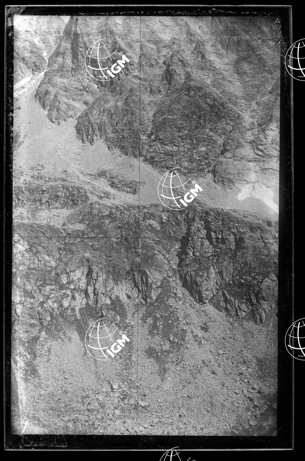 Staz.54^: Sul M.te Torrazzo (V.ne di Piantonetto) - LN00008345