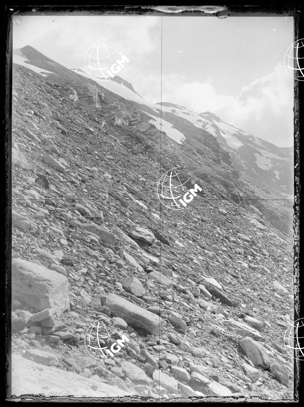 Staz.44^: Sulla Morena del Ghiacciaio - LN00018276