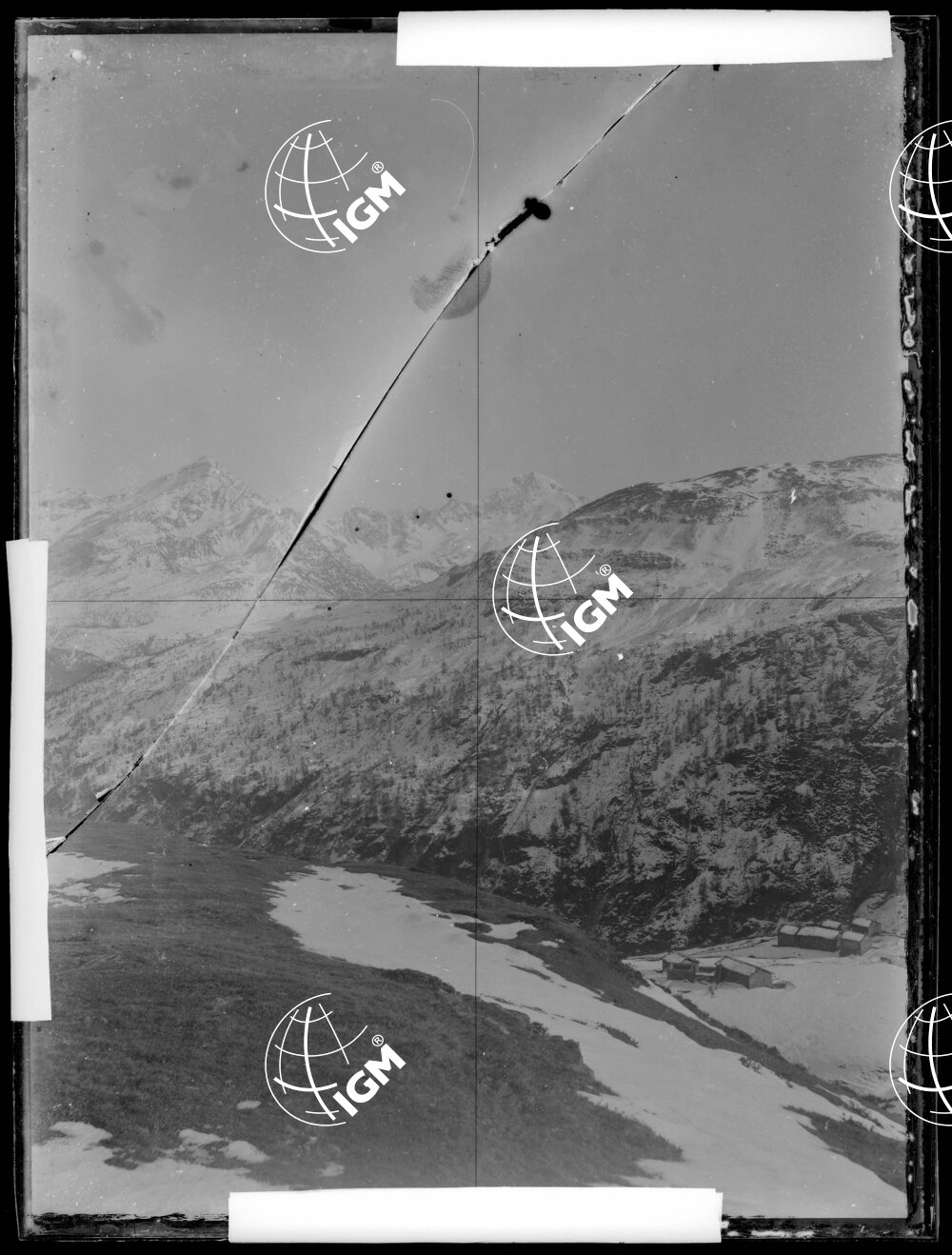 Staz.56^: Sopra i Piani di Baldiscio - LN00018377