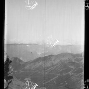 Bardonecchia - Colle del Frejus Panorama 30 su una roccia ad Est e sotto Punta Nera sin. Fot. 1 - LN00020297