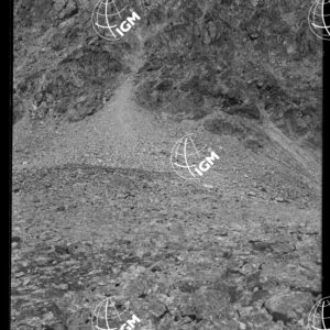 Monte Viso - Baraccone diretto ad Ovest di Sagna Riounda - LN00025911